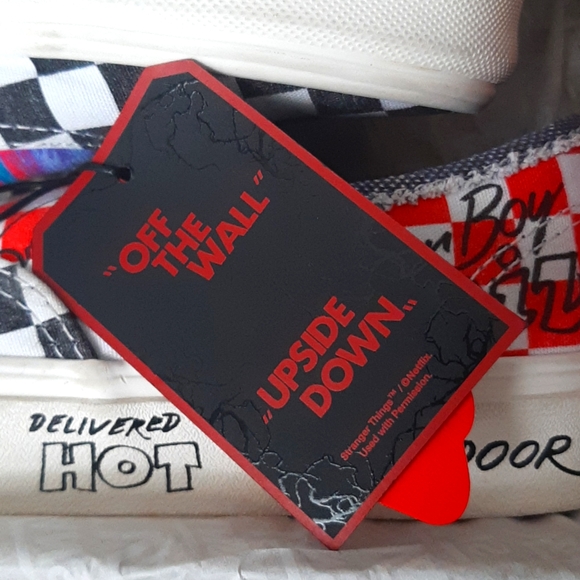 Vans X Stranger Things "Sufer Boy" Authentic *NWT* - Picture 10 of 16